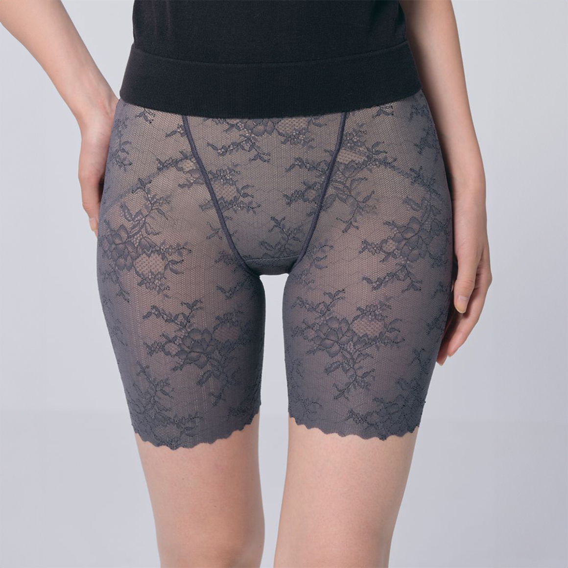 一枚でも重ねてもはけるガードル (CGRY)の画像